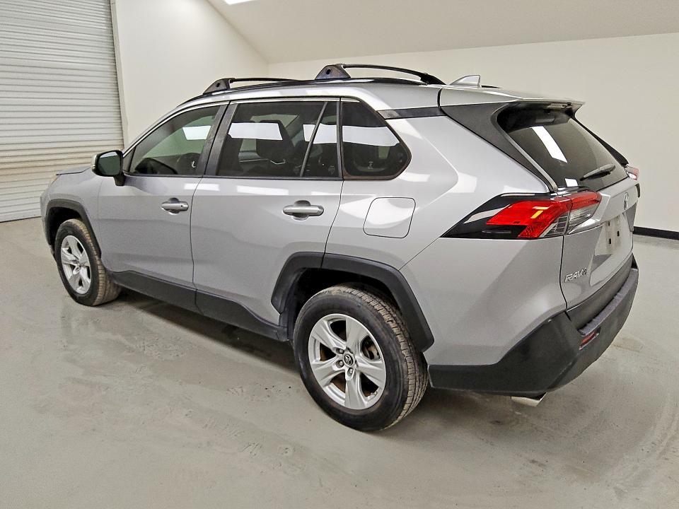 2019 Toyota Rav4 VIN JTMW1RFVXKD032156 COPART salvage auction — MINOR DENT/SCRATCHES, Tx - Certificate Of Title, sold $17,200 on 2026-07-09 (photo 2)