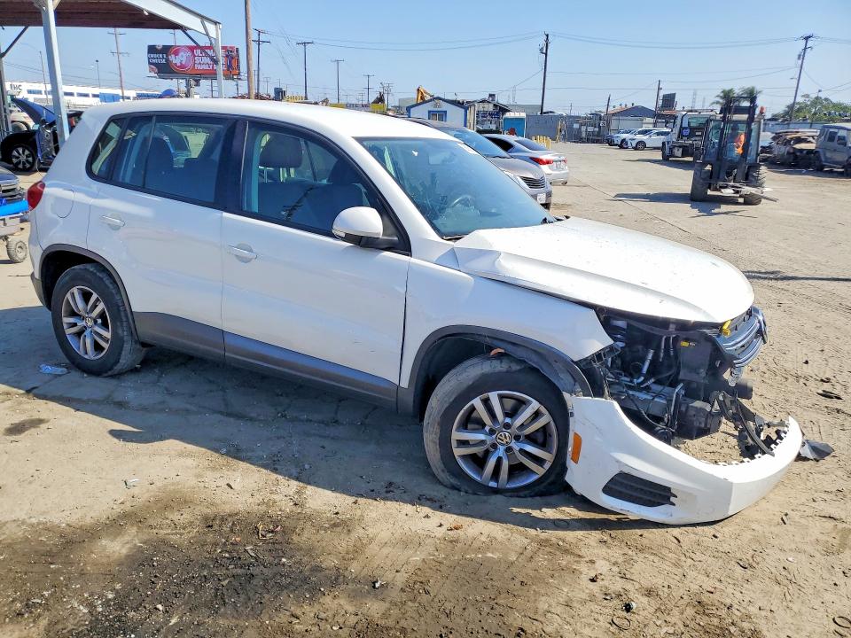 2014 Volkswagen VIN WVGAV3AX5EW536123 COPART salvage auction — FRONT END, Ca - Salvage Certificate, sold $800 on 2026-07-23 (photo 4)