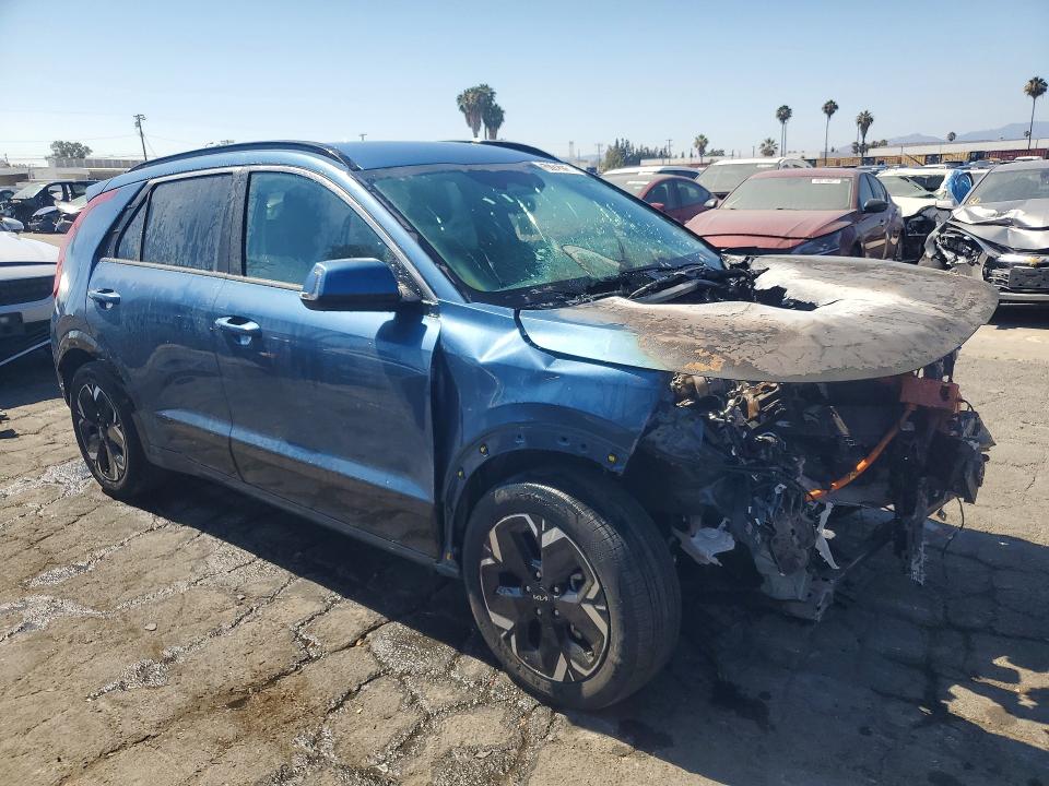 2024 Kia Niro VIN KNDCR3L12R5121430 COPART salvage auction — Burn Engine, CA - NON-REPAIRABLE VEHICLE CERT, sold $2,400 on 2026-07-14 (photo 4)