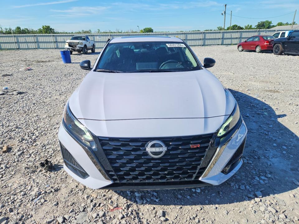 2025 Nissan Altima VIN 1N4BL4CV1SN428556 COPART salvage auction — SIDE, AL - CERT OF TITLE-SALVAGE TITLE, sold $9,200 on 2026-07-30 (photo 5)