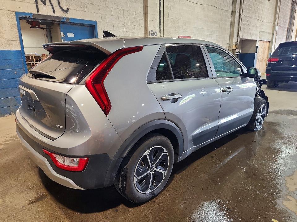 2026 Kia Niro VIN KNDCP3LE4T5329762 COPART salvage auction — FRONT END, Ca - Certificate Of Title, sold $8,200 on 2026-07-06 (photo 3)