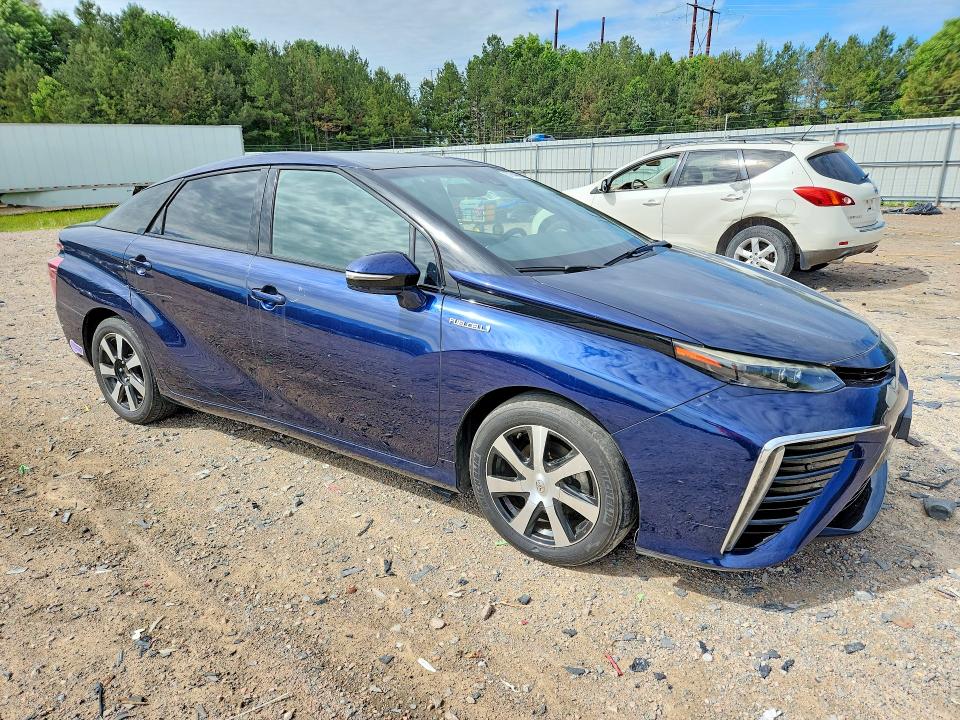 2019 Toyota Mirai VIN JTDBVRBD2KA006023 COPART salvage auction — MINOR DENT/SCRATCHES, La - Certificate Of Title, sold $2,500 on 2026-07-13 (photo 4)
