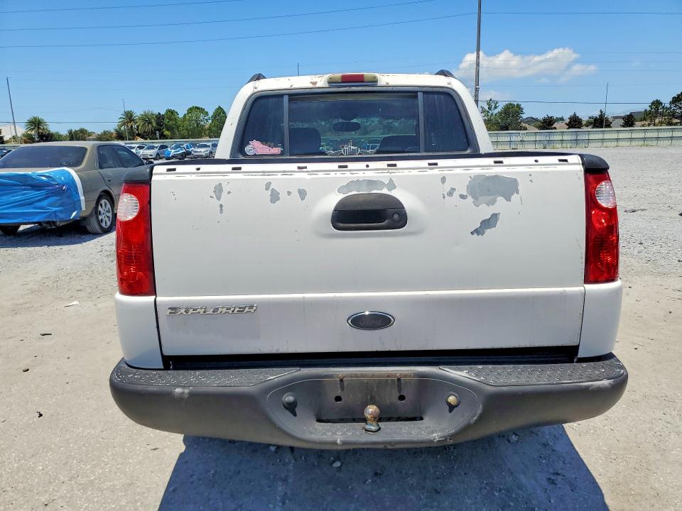 2004 Ford Explorer sport trac VIN 1FMZU67K84UB93224 COPART salvage auction — FRONT END, Fl - Cert Of Title Slvg Rebuildable, sold $550 on 2026-07-06 (photo 6)