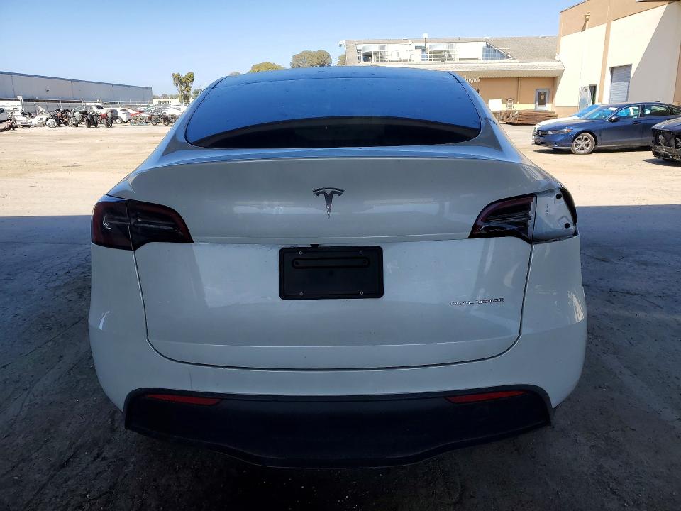 2023 Tesla Model y VIN 7SAYGDEE0PF744805 COPART salvage auction — FRONT END, CA - SALVAGE CERTIFICATE, sold $4,100 on 2026-07-28 (photo 6)