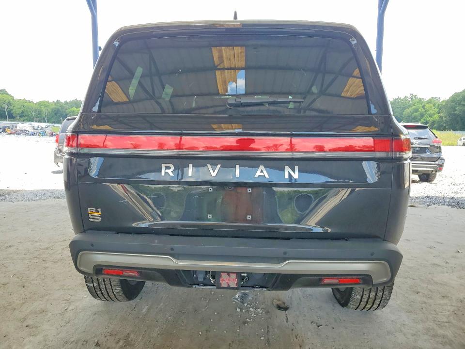 2022 Rivian R1s VIN 7PDSGABL3NN001678 COPART salvage auction — ROLLOVER, GA - CERT OF TITLE-SALVAGE, sold $18,900 on 2026-07-30 (photo 6)