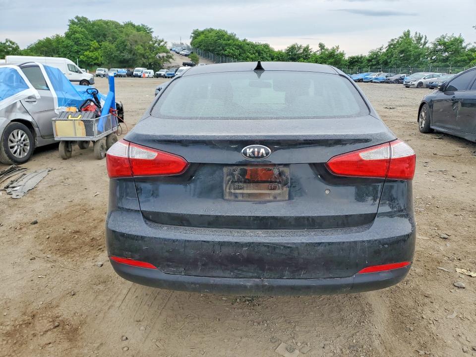 2015 Kia VIN KNAFK4A63F5320629 COPART salvage auction — VANDALISM, Md - Cert Of Salvage > 75% Damage, sold $950 on 2026-07-21 (photo 6)