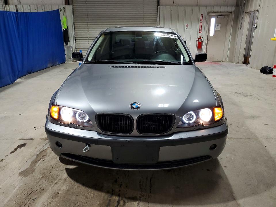 2004 BMW 3 series VIN WBAEU33464PF62671 COPART salvage auction — REAR END, NC - CERTIFICATE OF TITLE (P), sold $2,900 on 2026-07-30 (photo 5)