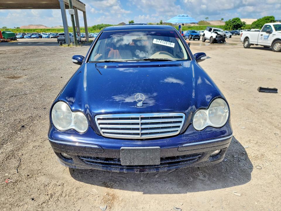 2007 Mercedes-benz C class VIN WDBRF92H07F868180 COPART salvage auction — MINOR DENT/SCRATCHES, FL - CERTIFICATE OF TITLE (P), sold $350 on 2026-07-28 (photo 5)