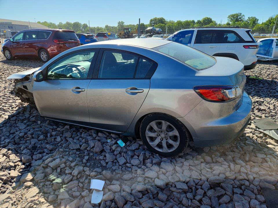 2011 Mazda 3 VIN JM1BL1UG5B1397537 COPART salvage auction — FRONT END, Pa - Certificate Of Salvage, sold $225 on 2026-07-06 (photo 2)