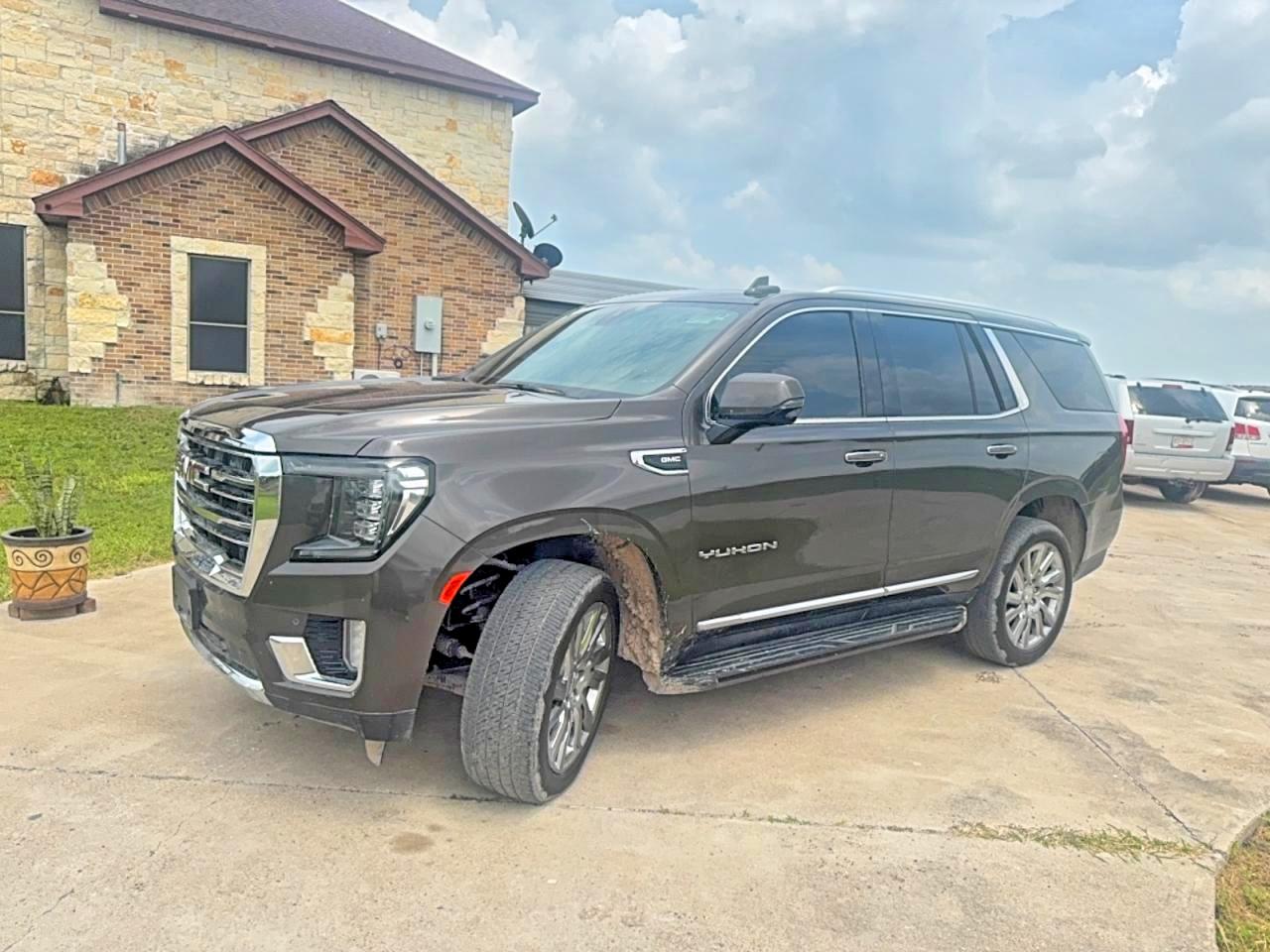 2021 GMC Yukon VIN 1GKS1BKD6MR441493 COPART salvage auction — Minor Dent/Scratches, TX - CERTIFICATE OF TITLE (P), sold $19,500 on 2026-07-09 (photo 2)