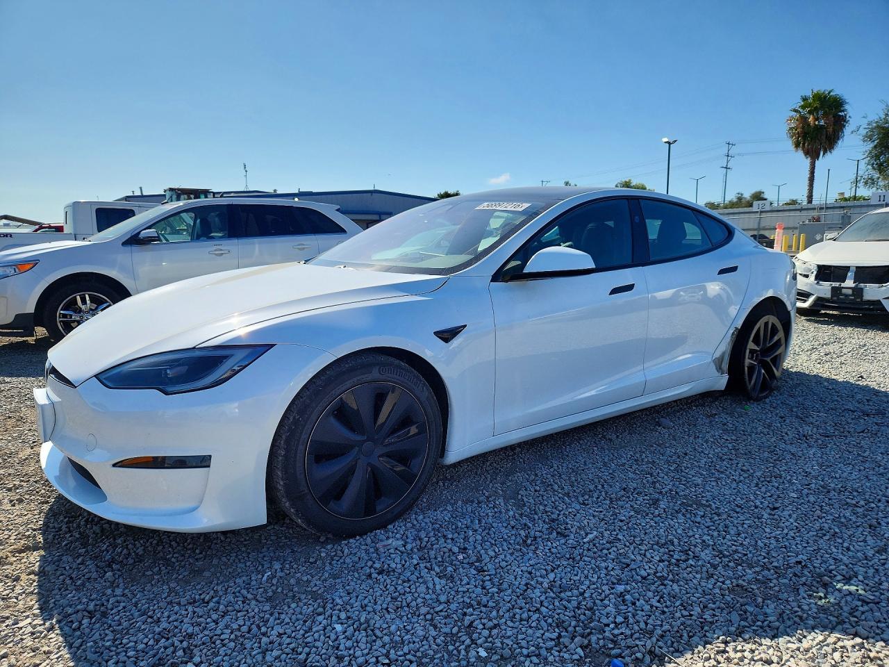 2023 Tesla Model S VIN 5YJSA1E52PF522981 — COPART salvage auction photo