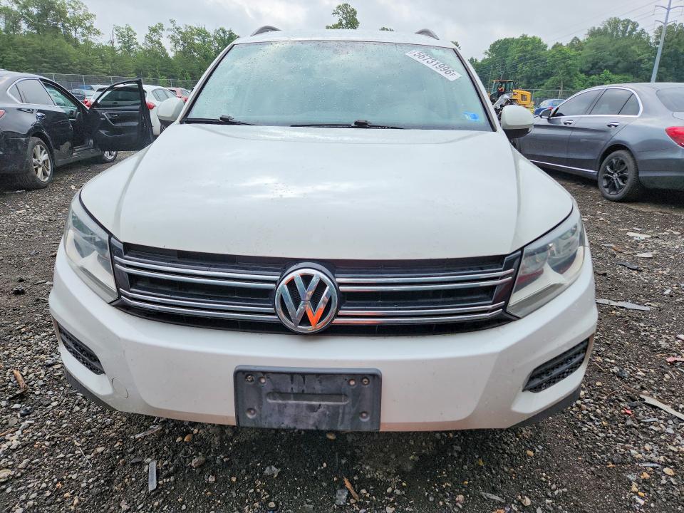 2017 Volkswagen Tiguan VIN WVGBV7AX3HK013528 COPART salvage auction — REAR END, Md - Cert Of Salvage > 75% Damage, sold $1,600 on 2026-07-28 (photo 5)