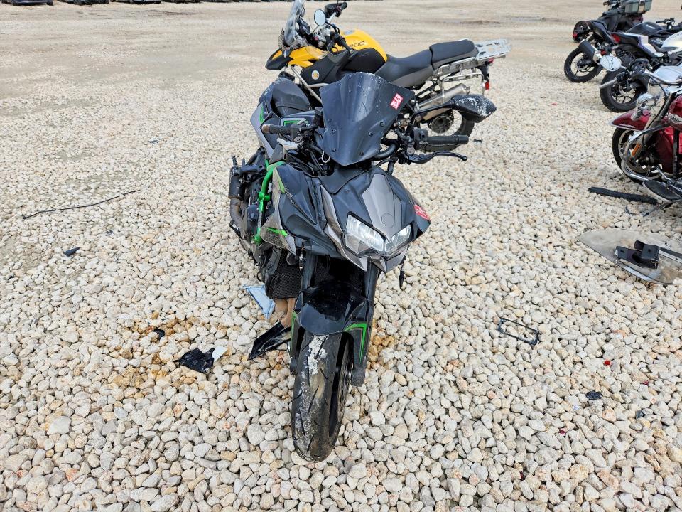 2020 Kawasaki Zr VIN JKAZRCK10LA002358 COPART salvage auction — SIDE, Tx - Salvage Vehicle Title, sold $5,800 on 2026-07-09 (photo 2)