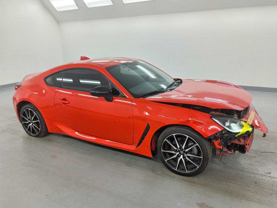 2024 Toyota Gr 86 VIN JF1ZNBB15R8753148 COPART salvage auction — FRONT END, CA - CERTIFICATE OF TITLE, sold $13,000 on 2026-07-28 (photo 4)