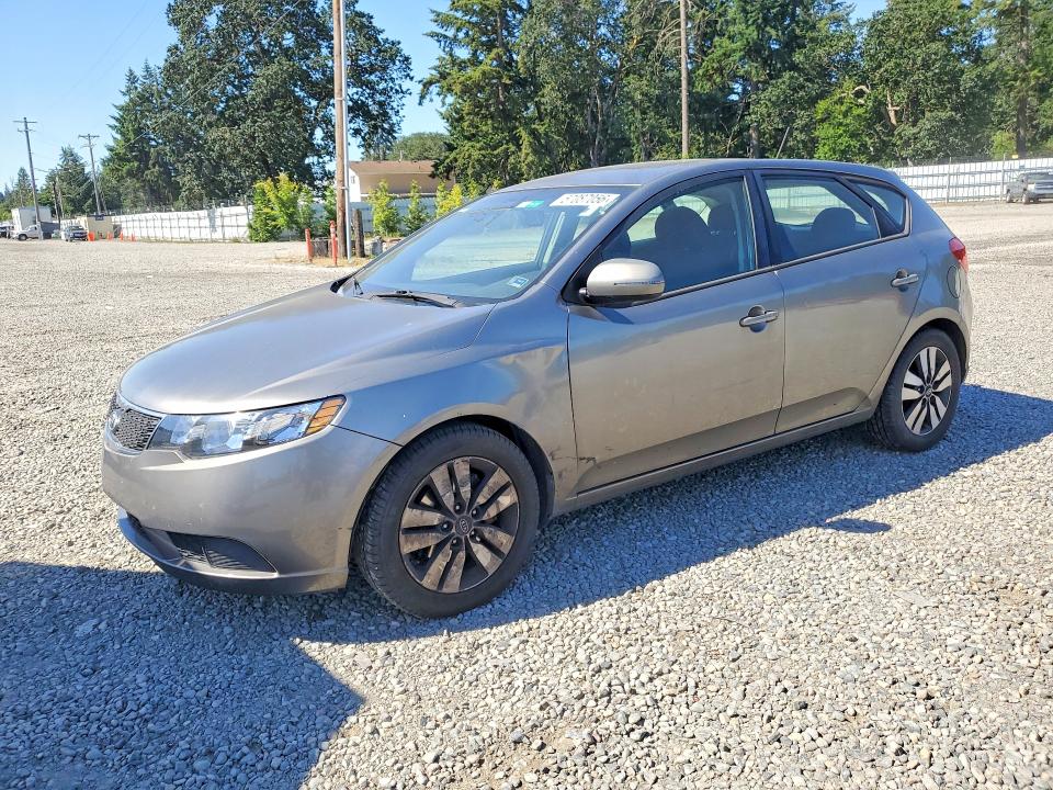 2013 Kia Forte VIN KNAFU5A23D5656050 COPART salvage auction — REAR END, WA - VEHICLE CERT OF OWNERSHIP-TITL, sold $500 on 2026-07-31 (photo 1)