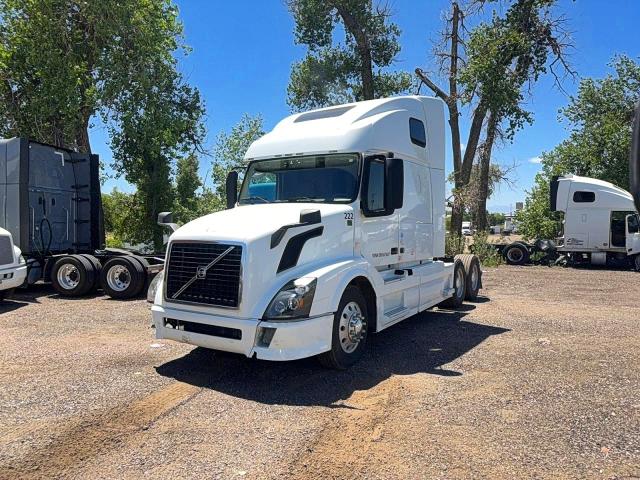 2014 Volvo Vnl VIN 4V4NC9EH4EN167427 COPART salvage auction — MECHANICAL, Co - Dlr/Dis/Exp-Ct Others-Ca Acq (P), sold $1,600 on 2026-07-20 (photo 2)