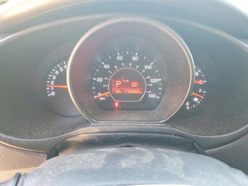 2014 Kia Soul VIN KNDJP3A57E7057290 COPART salvage auction — MINOR DENT/SCRATCHES, Ca - Dis/Dlr/Exp Only Clean Title, sold $1,250 on 2026-07-14 (photo 9)