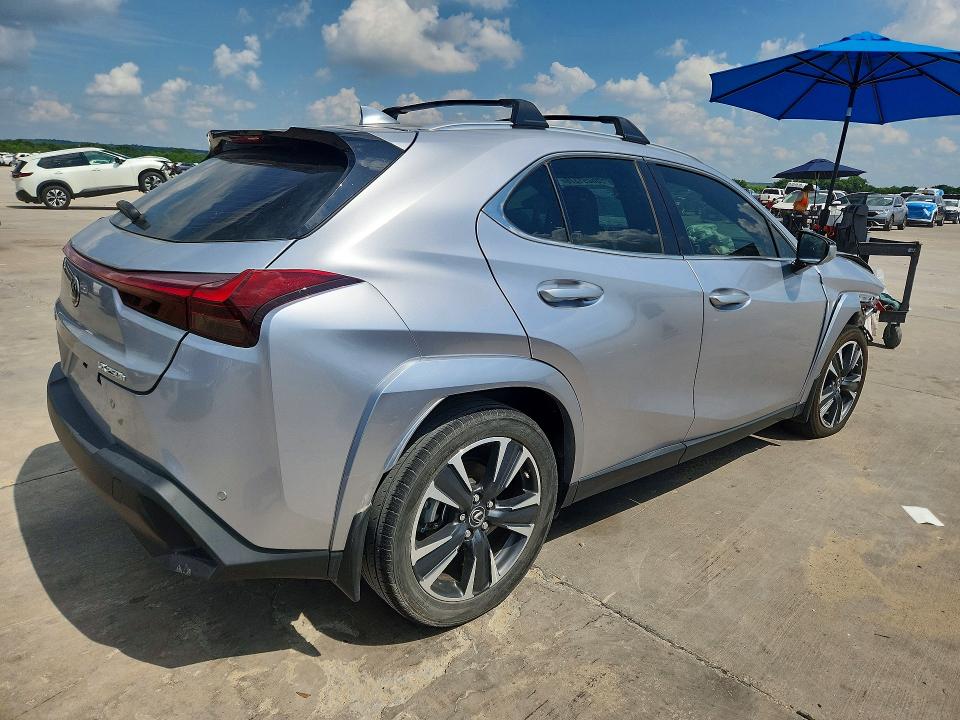 2024 Lexus Ux VIN JTHP6JBH6R2174287 COPART salvage auction — FRONT END, Tx - Salvage Vehicle Title (P), sold $3,450 on 2026-07-09 (photo 3)