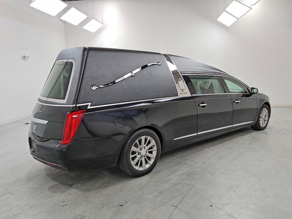 2017 Cadillac Xts VIN 2GEXG7U38H9500813 COPART salvage auction — REAR END, Nj - Certificate Of Title, sold $17,100 on 2026-07-07 (photo 3)