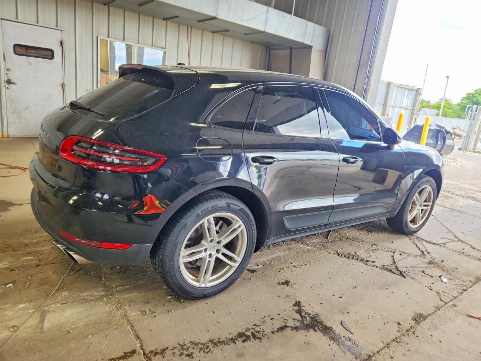 2016 Porsche Macan VIN WP1AB2A58GLB56427 COPART salvage auction — WATER/FLOOD, Wi - Certificate Of Title, sold $3,600 on 2026-08-10 (photo 3)