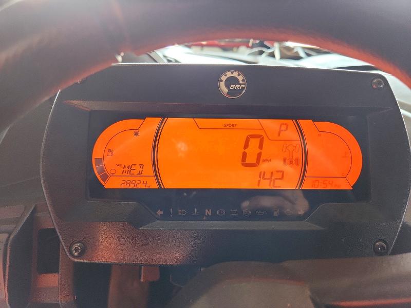 2023 Can-am Maverick x3 VIN 3JBVNAV22PE002151 COPART salvage auction — NORMAL WEAR, AZ - CERT OF TITLE - SALVAGE, sold $14,100 on 2026-07-27 (photo 8)