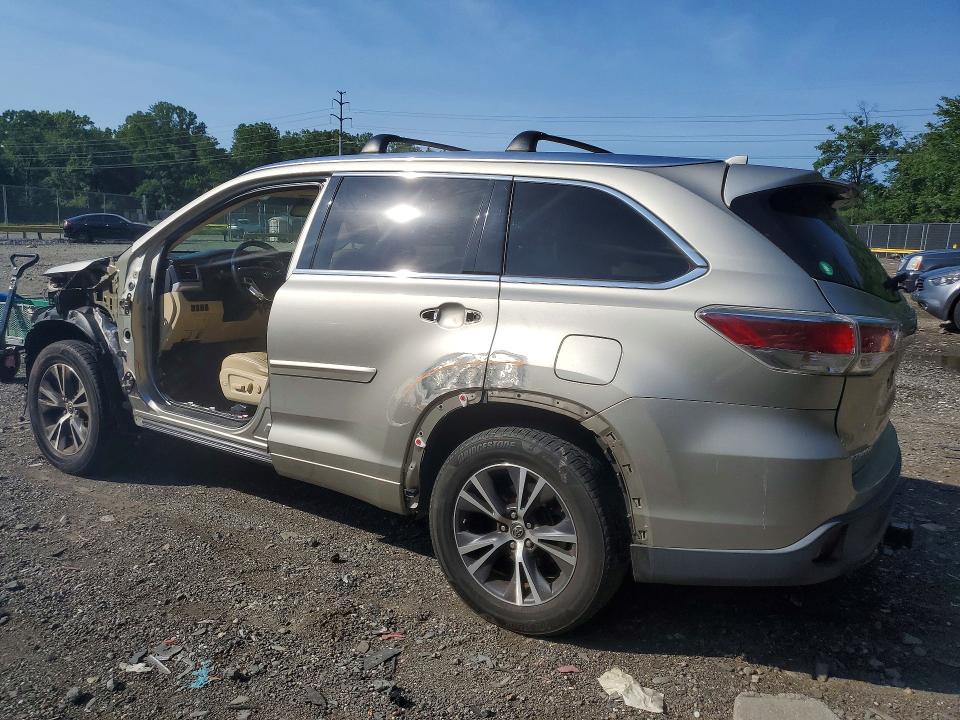 2016 Toyota Highlander VIN 5TDJKRFH5GS257808 COPART salvage auction — SIDE, Md - Cert Of Salvage > 75% Damage, sold $7,300 on 2026-07-31 (photo 2)