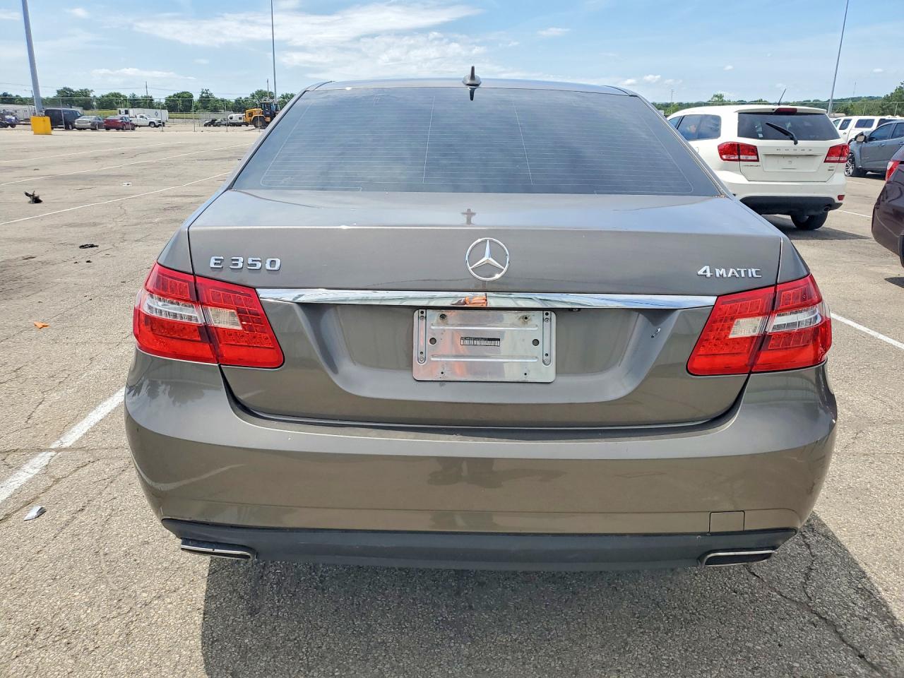 2010 Mercedes-Benz E-Class VIN WDDHF8HB5AA096313 COPART salvage auction — Minor Dent/Scratches, OH - CERTIFICATE OF TITLE, sold $800 on 2026-07-01 (photo 6)