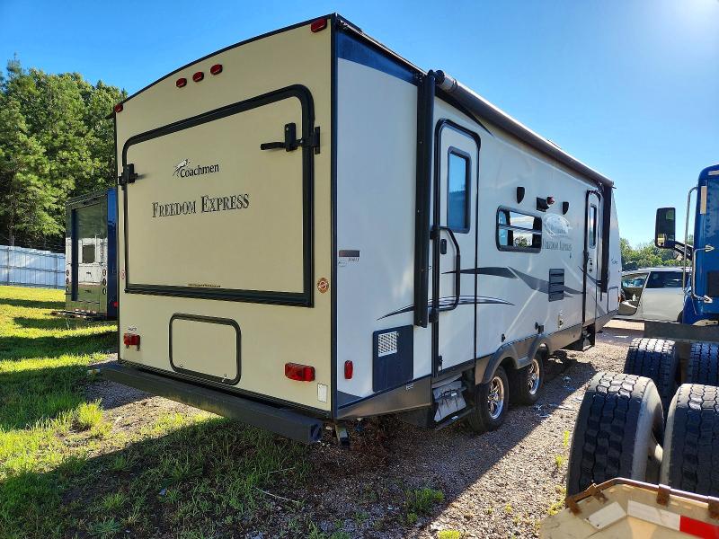 2016 Free Travel tra VIN 5ZT2FEPB1GA020496 COPART salvage auction — NORMAL WEAR, VA - CERTIFICATE OF TITLE, sold $2,900 on 2026-07-28 (photo 4)