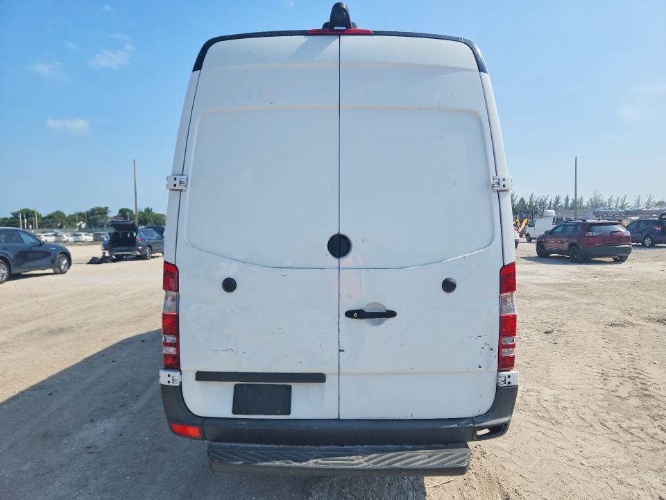 2018 Mercedes-benz Sprinter VIN WD3PE8CD2JP588399 COPART salvage auction — FRONT END, Fl - Certificate Of Title (P), sold $8,300 on 2026-07-28 (photo 6)