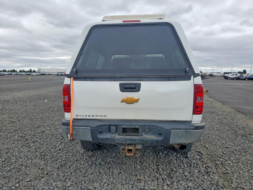 2014 Chevrolet Silverado 2500 VIN 1GC1KVCG4EF179796 COPART salvage auction — MINOR DENT/SCRATCHES, Wa - Cert Of Ownership-Rebuilt, sold $2,300 on 2026-07-08 (photo 6)