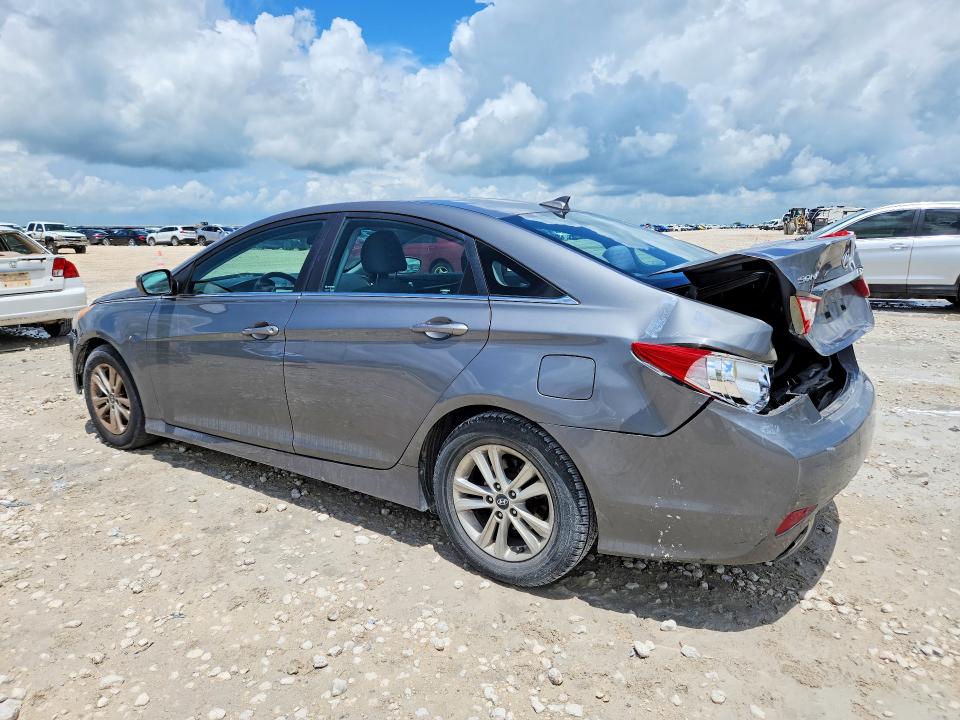 2014 Hyundai VIN 5NPEB4ACXEH907493 COPART salvage auction — REAR END, Tx - Salvage Vehicle Title, sold $800 on 2026-07-02 (photo 2)