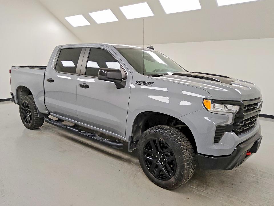 2024 Chevrolet Silverado 1500 VIN 3GCUDFE87RG226150 COPART salvage auction — NORMAL WEAR, Tx - Certificate Of Title, sold $38,000 on 2026-07-30 (photo 4)