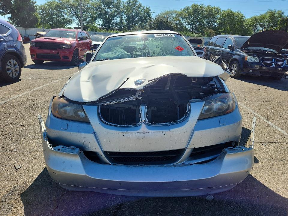 2006 BMW 3er VIN WBAVD13586KV00585 COPART salvage auction — SIDE, Oh - Cert Of Title-Salvage, sold $300 on 2026-07-10 (photo 5)