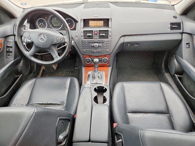 2008 Mercedes-benz C class VIN WDDGF54X38F066154 COPART salvage auction — MINOR DENT/SCRATCHES, ON - PERMIT NO BRAND - UNFIT, sold $450 on 2026-07-21 (photo 8)