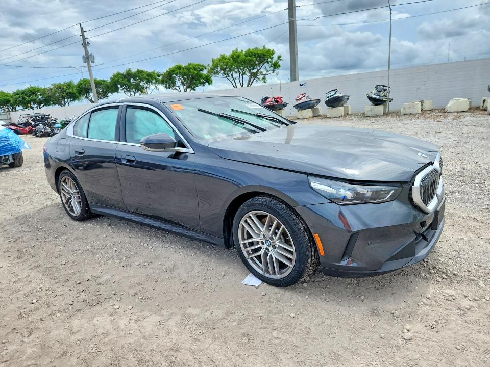 2024 BMW 5er VIN WBA53FJ04RCS08342 COPART salvage auction — FRONT END, Fl - Certificate Of Destruction, sold $15 on 2026-07-29 (photo 4)