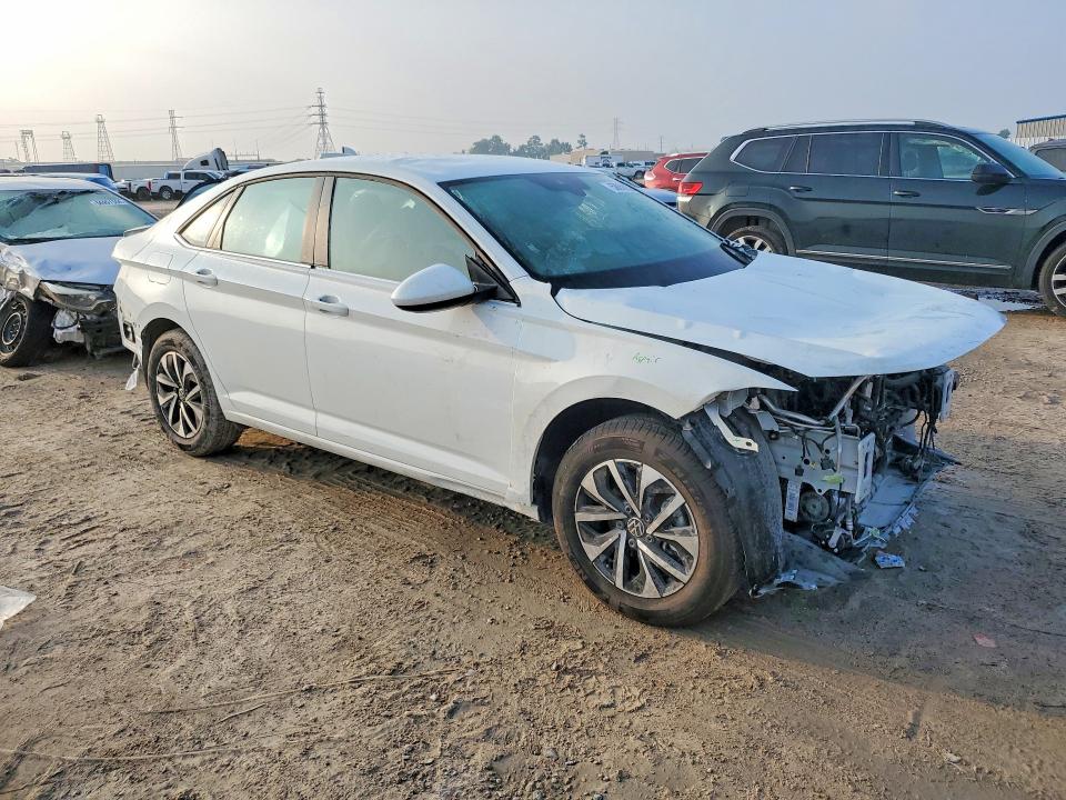 2026 Volkswagen Jetta VIN 3VW5W7BU2TM022190 COPART salvage auction — FRONT END, Fl - Cert Of Title Slvg Rebuildable, sold $10,400 on 2026-07-24 (photo 4)