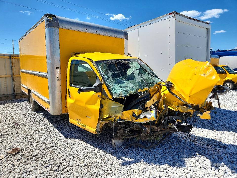 2022 Gmc Savana VIN 7GZ37TC73NN005144 COPART salvage auction — FRONT END, Az - Cert Of Title - Salvage, sold $1,150 on 2026-07-07 (photo 4)
