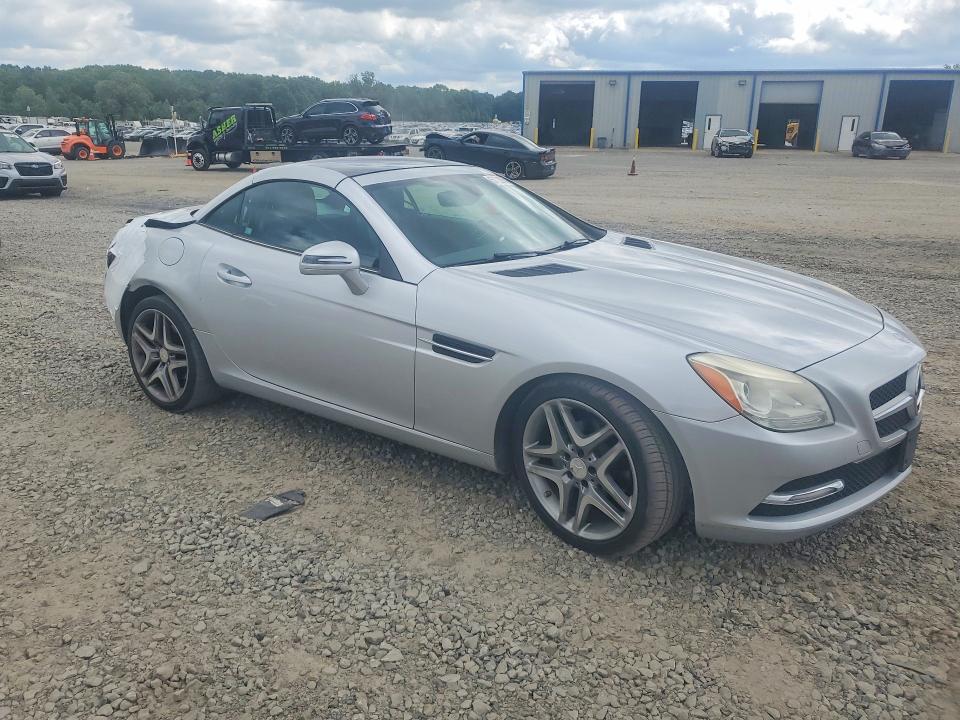 2013 Mercedes-benz Slk-klasse VIN WDDPK4HA7DF069175 COPART salvage auction — REAR END, Ar - Cert Of Title-Salvage, sold $80 on 2026-07-27 (photo 4)