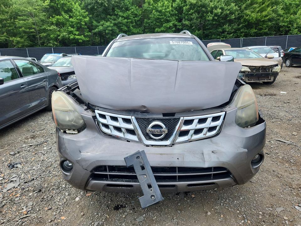 2014 Nissan Rogue VIN JN8AS5MV0EW716875 COPART salvage auction — FRONT END, Md - Cert Of Salvage > 75% Damage, sold $375 on 2026-07-17 (photo 5)