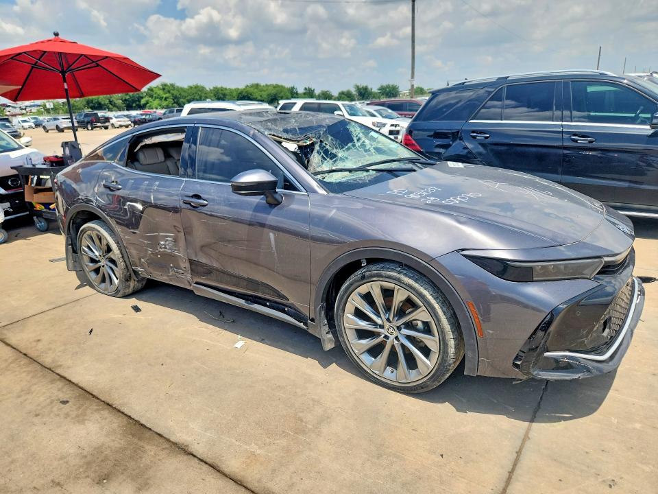2024 Toyota Crown VIN JTDAAAAF8R3029090 COPART salvage auction — SIDE, Tx - Salvage Vehicle Title, sold $4,550 on 2026-07-16 (photo 4)