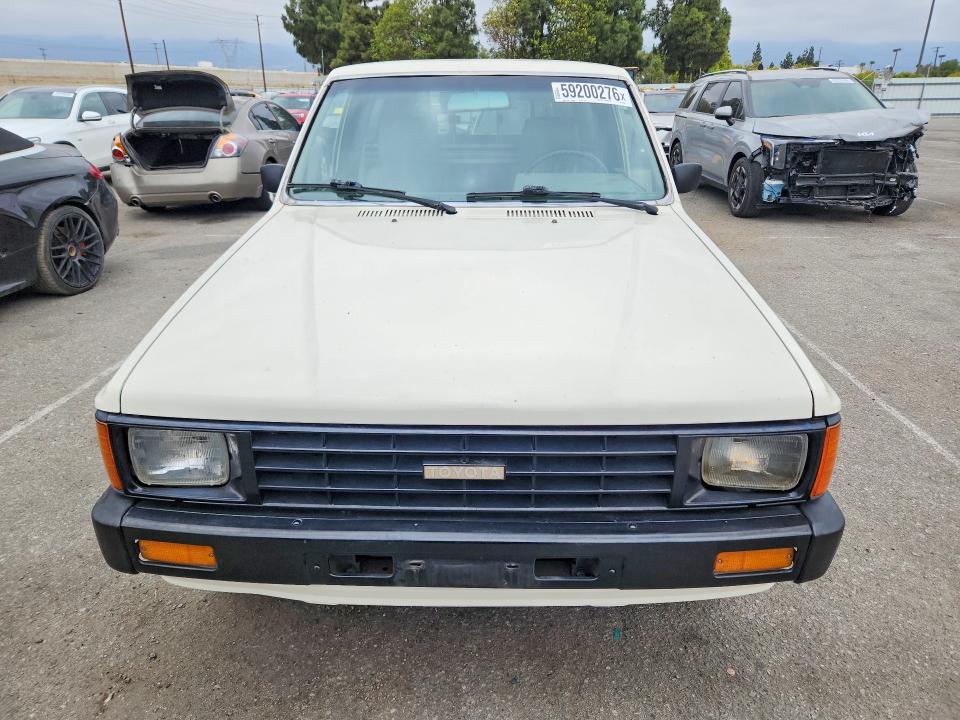 1984 Toyota Pickup VIN JT4RN55E5E5015064 COPART salvage auction — NORMAL WEAR, CA - APP FOR DUP CLEAN OR AC, sold $1,100 on 2026-07-30 (photo 5)
