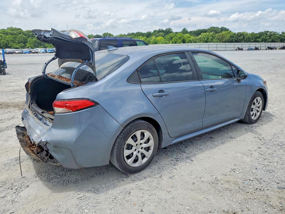 2022 Toyota Corolla VIN 5YFEPMAE7NP363802 COPART salvage auction — REAR END, Nc - Salvage Certificate Of Title, sold $1,500 on 2026-07-29 (photo 3)