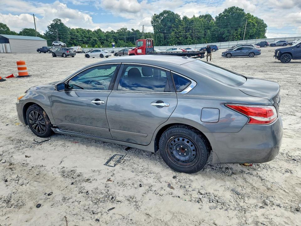 2014 Nissan Altima VIN 1N4AL3AP7EN361394 COPART salvage auction — MINOR DENT/SCRATCHES, Ga - Certificate Of Title, sold $625 on 2026-07-09 (photo 2)