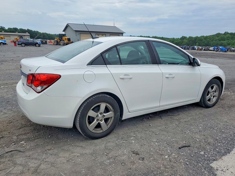2014 Chevrolet Cruze VIN 1G1PC5SB1E7312448 COPART salvage auction — MINOR DENT/SCRATCHES, Mt - Certificate Of Title, sold $550 on 2026-07-04 (photo 3)