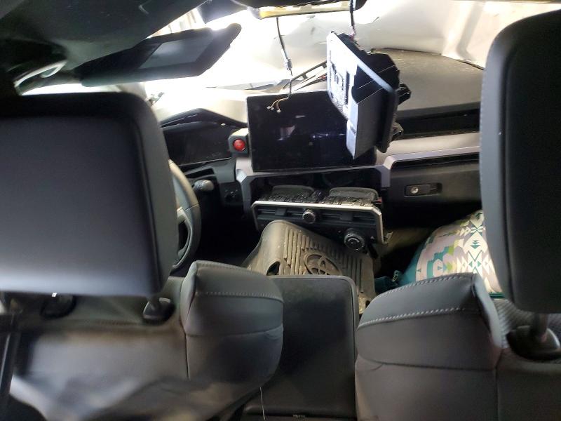 2025 Toyota 4runner VIN JTEVA5BR3S5000894 COPART salvage auction — ROLLOVER, Wy - Cert Of Title-Salvage, sold $5,400 on 2026-07-29 (photo 8)
