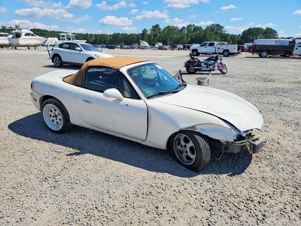 1999 Mazda Mx-5 miata VIN JM1NB3535X0109472 COPART salvage auction — FRONT END, Nc - Dealer Only Salvage Title, sold $350 on 2026-07-20 (photo 4)