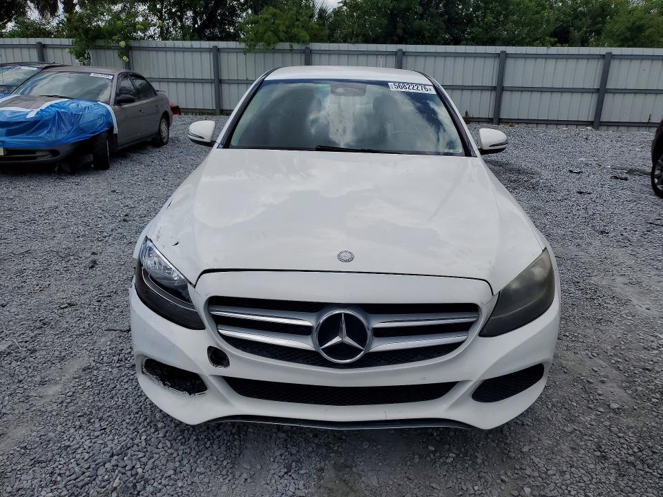 2016 Mercedes-benz C-klasse VIN 55SWF4KBXGU130974 COPART salvage auction — MINOR DENT/SCRATCHES, Fl - Certificate Of Title, sold $4,400 on 2026-07-09 (photo 5)