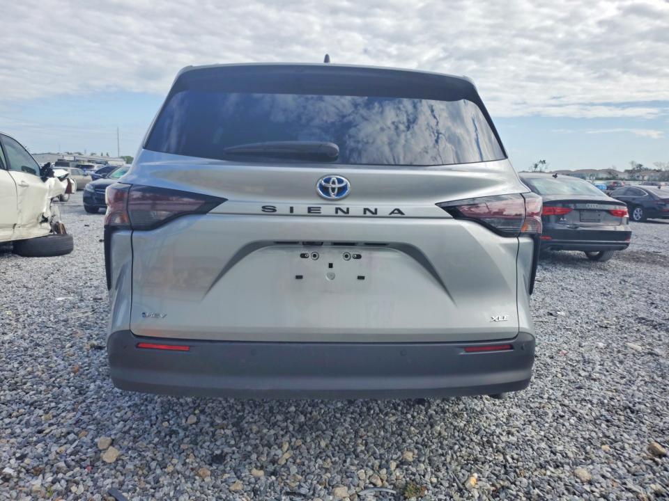 2025 Toyota Sienna VIN 5TDJRKEC8SS269050 COPART salvage auction — FRONT END, Fl - Certificate Of Destruction, sold $15,800 on 2026-07-31 (photo 6)