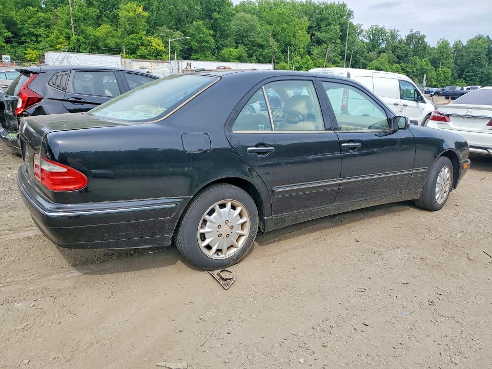 2001 Mercedes-benz E-klasse VIN WDBJF65JX1B309079 COPART salvage auction — MINOR DENT/SCRATCHES, Md - Parts Only-No Title Letter, sold $125 on 2026-07-28 (photo 3)