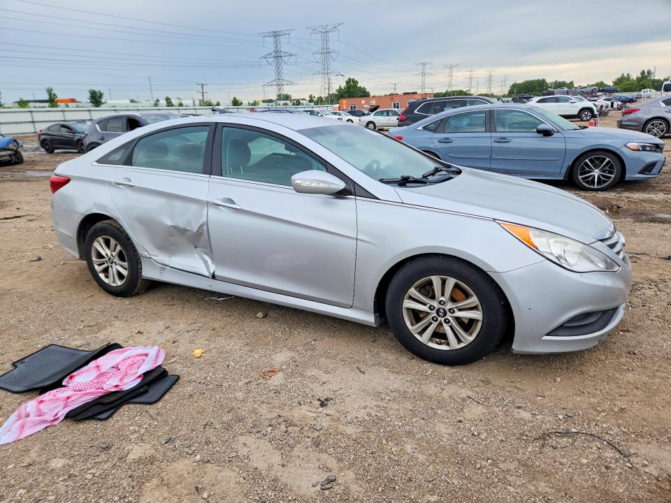 2014 Hyundai VIN 5NPEB4ACXEH854679 COPART salvage auction — SIDE, Il - Salvage Certificate, sold $225 on 2026-07-28 (photo 4)